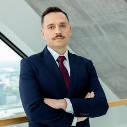 特朗普下令:部署两艘核潜艇